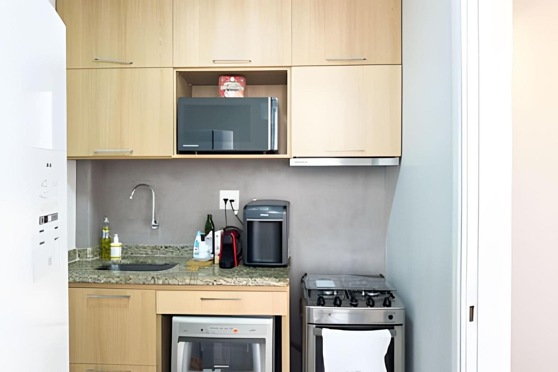 Hr.113 - Recentemente Reformado Com 2 Alugar No Posto 10 De Ipanema Apartment